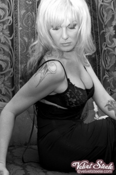 velvetsteele_black_ white_glamour-15