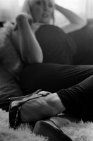 velvet-steele-black-white-gamour-06